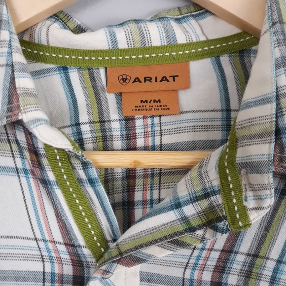 Ariat Women's Button Front Blouse Plaid Medium - Picture 3 of 5